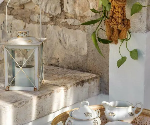 Mama Luci Appartement *