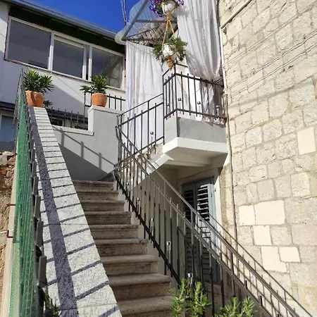 Mama Luci Apartament *