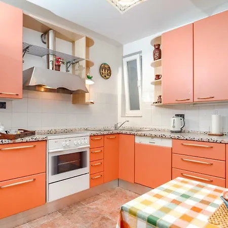 Mama Luci Apartament *